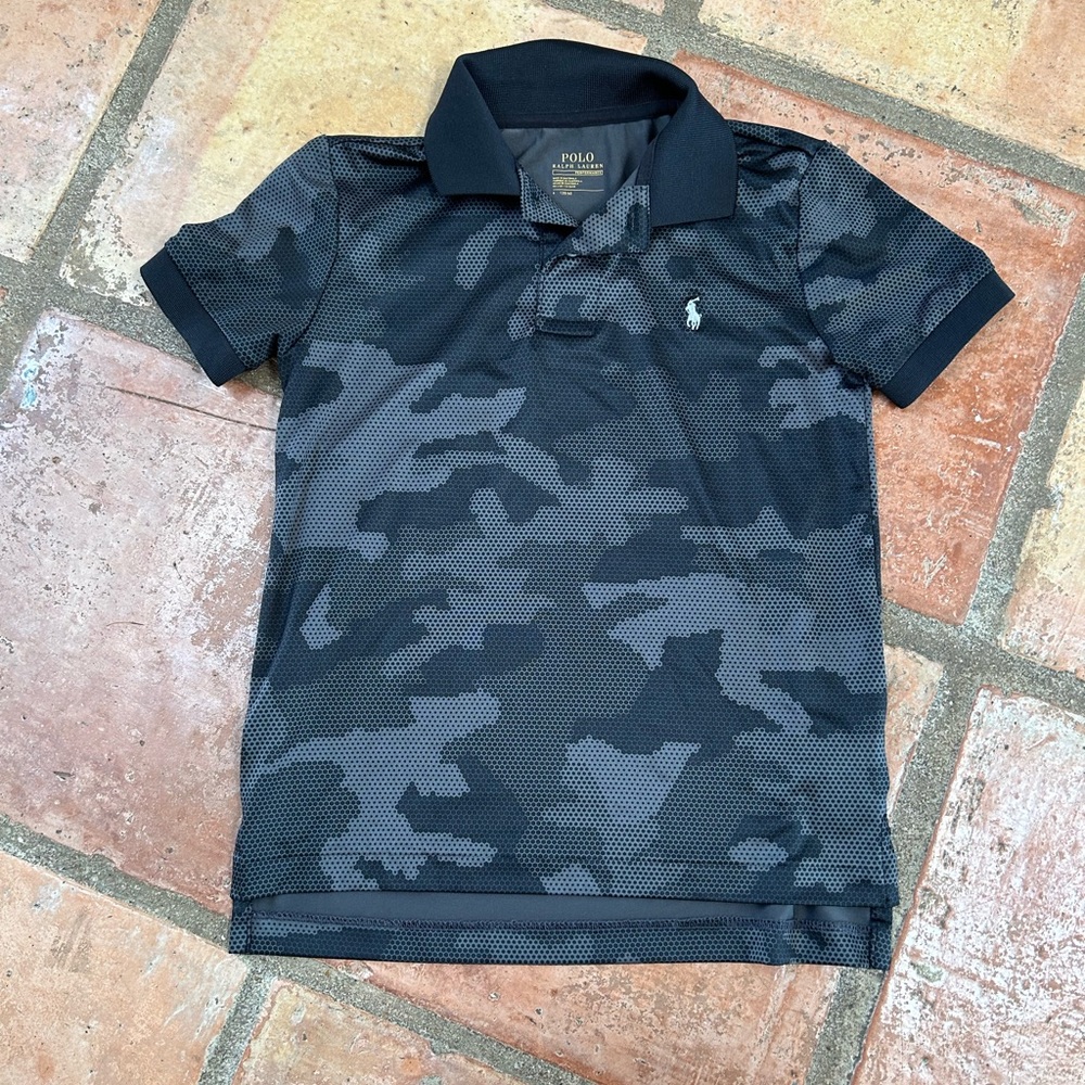 Boys Polo dri-fit collared polo, size 6 black camo pattern